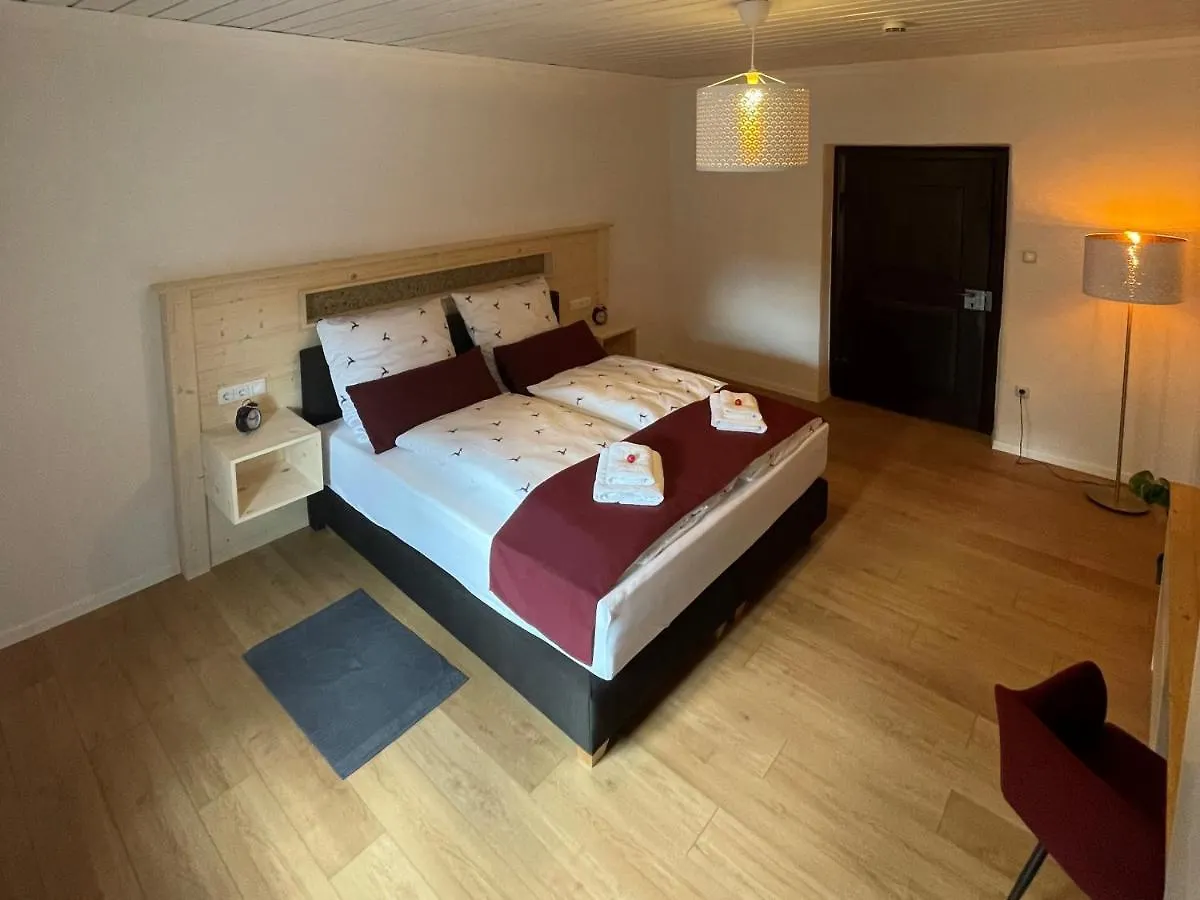Apartment Gasthaus Zur Post Breitbrunn am Chiemsee